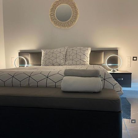 Appartement Hors Du Commun Avec Son Jacuzzi 萨利-德贝阿恩 外观 照片